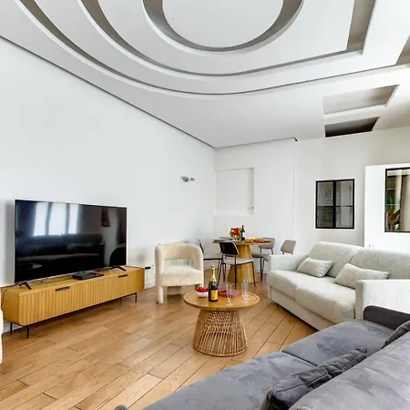 Tbs 194 - Elegant In