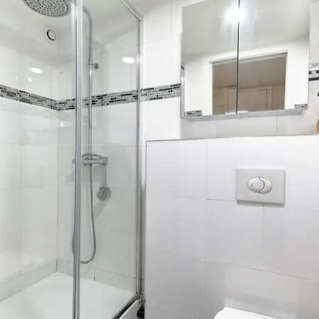 Tbs 194 - Elegant In Apartmán Paříž