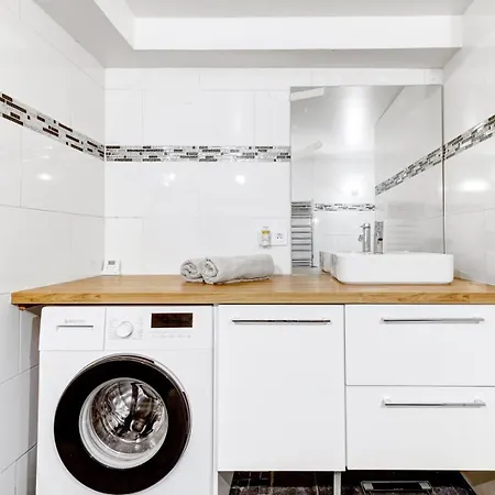 Tbs 194 - Elegant In Apartman Párizs
